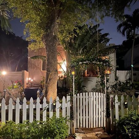 Ne Miami Cottage ภายนอก รูปภาพ