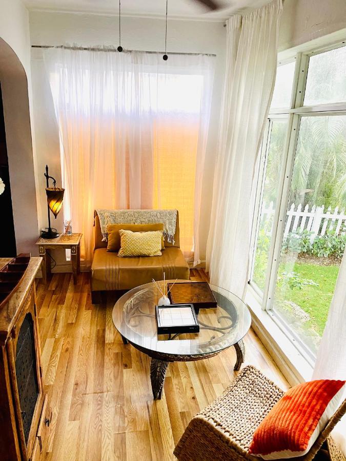 Ne Miami Cottage ภายนอก รูปภาพ